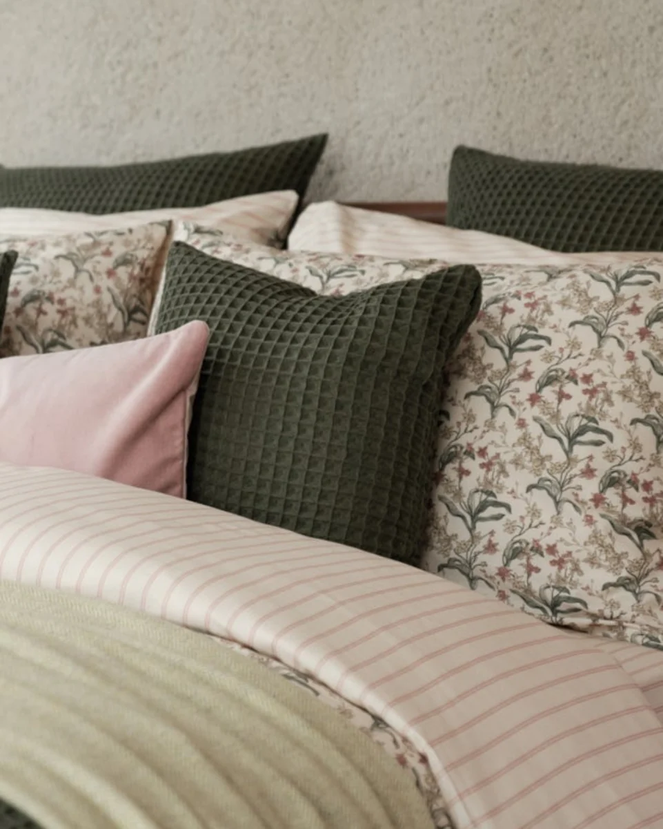 Elegant Foxford Honeycomb Cushion Green- Small Advanced
