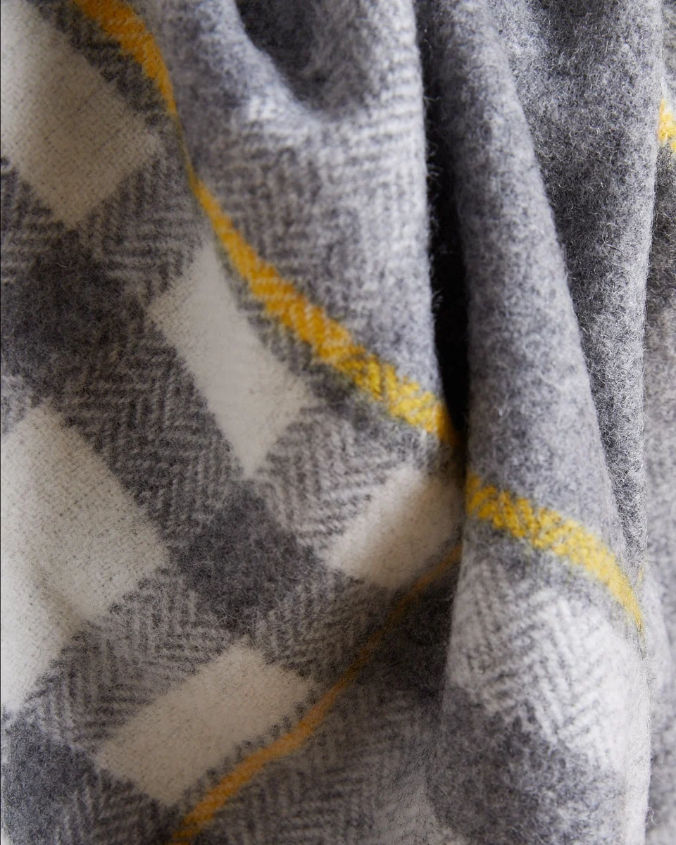 World-Class Foxford Liath Lambswool Comfort Throw Sophisticated