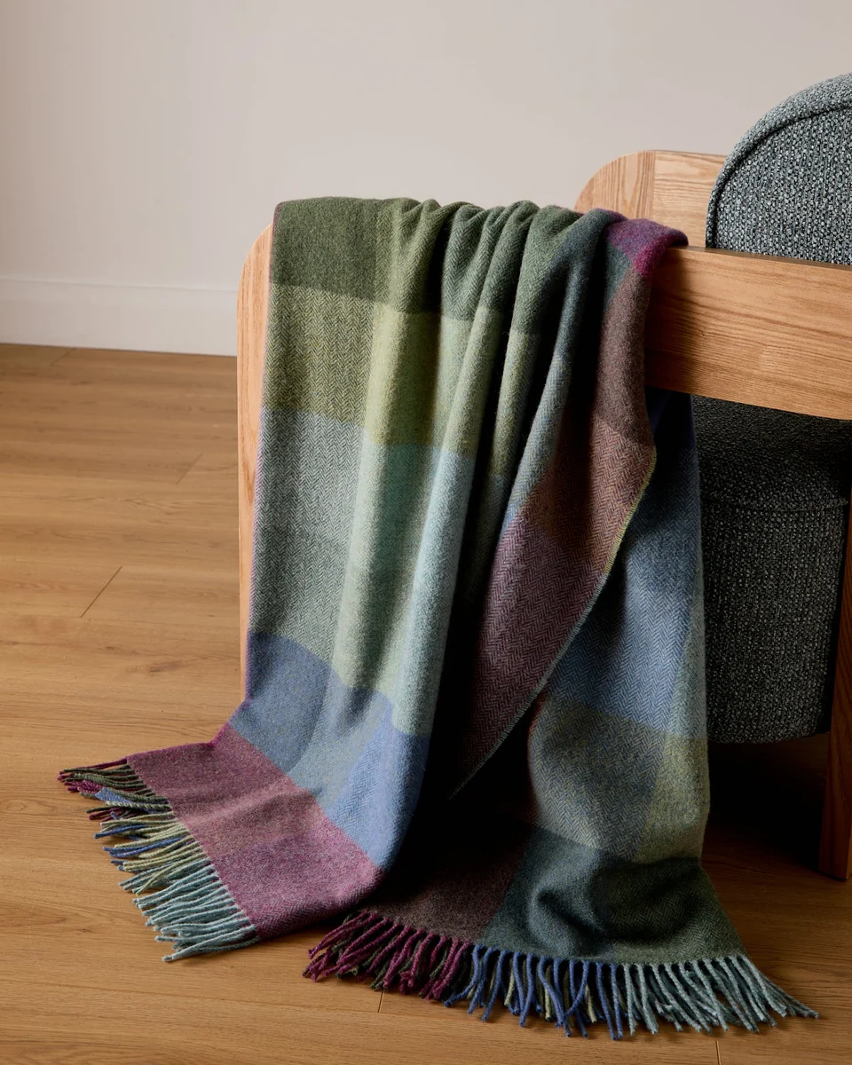 World-Class Foxford Kilmeaden Lambswool Throw Traditional