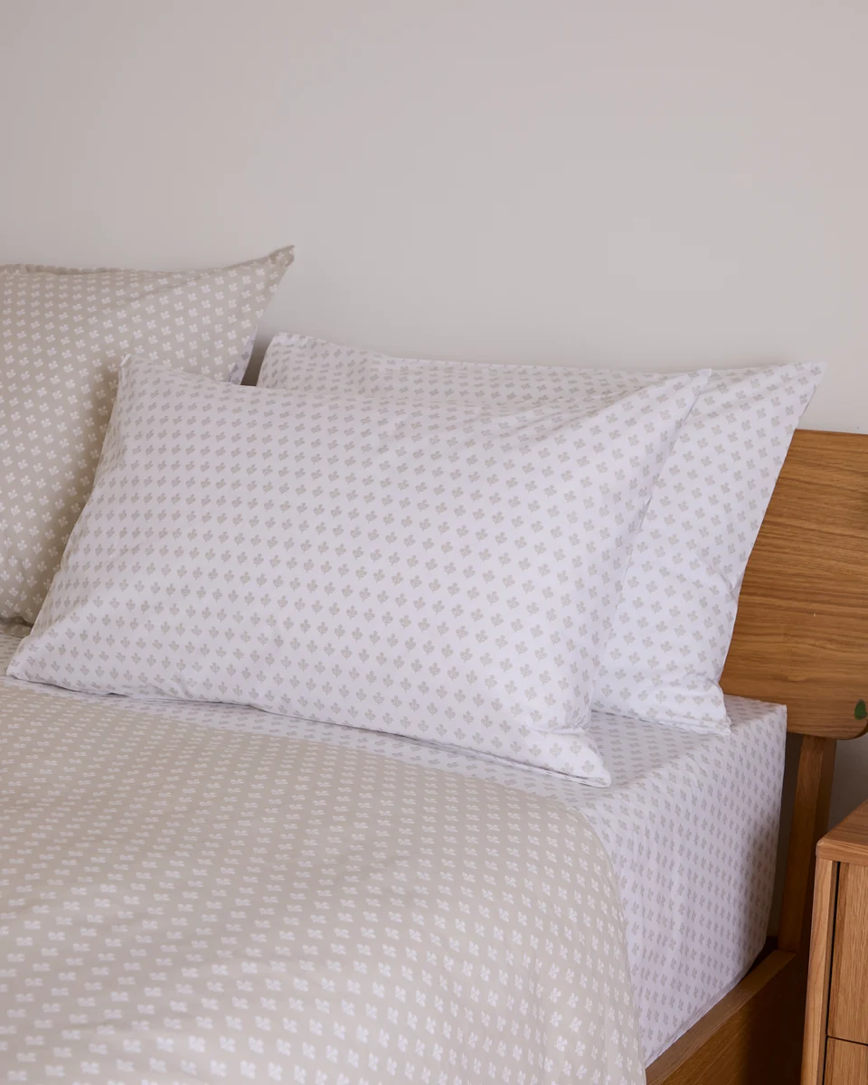 Effective Foxford Mia White Pillowcase Set Easy-to-Use