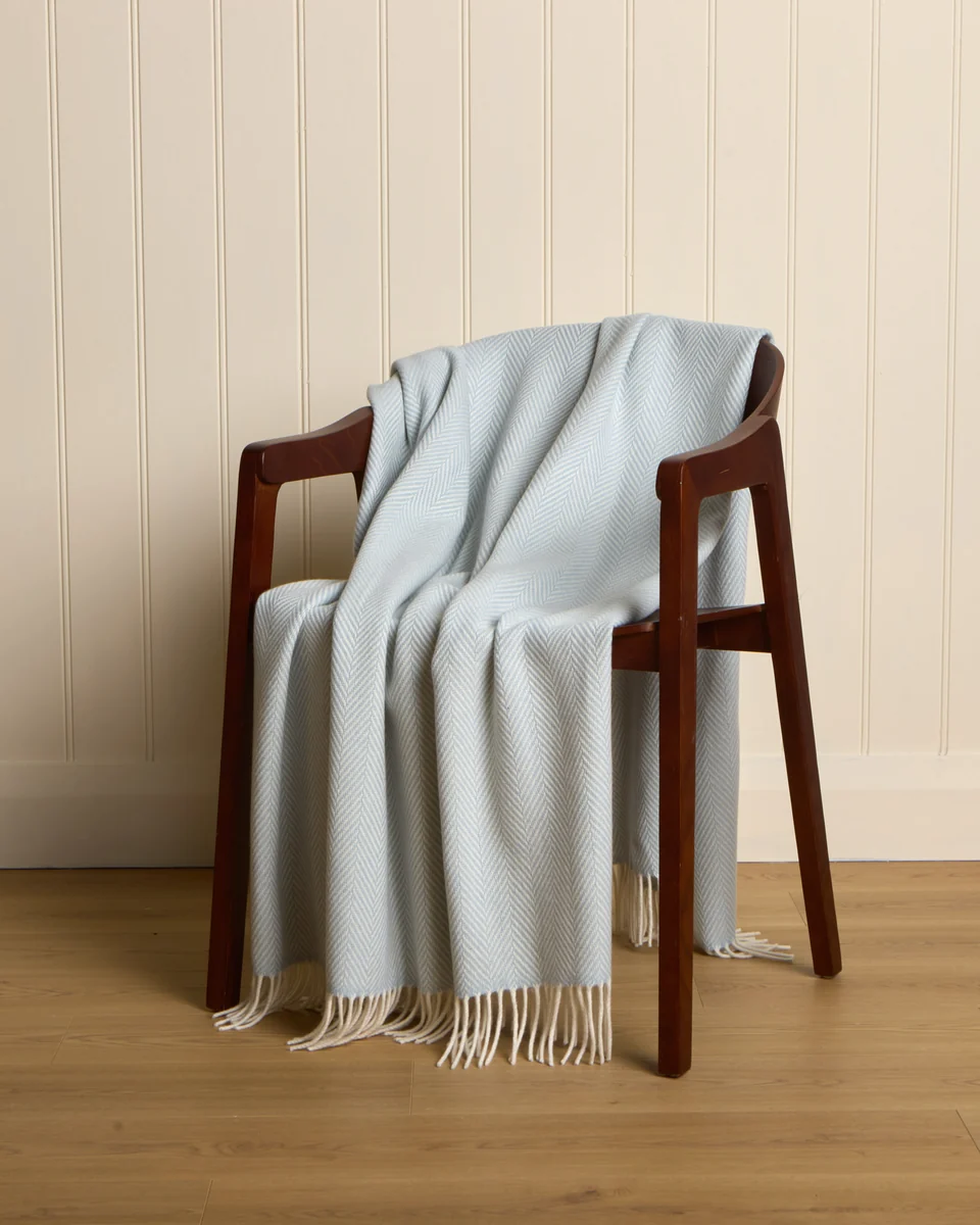 Traditional Foxford Rían Cashmere and Lambswool Throw Smart