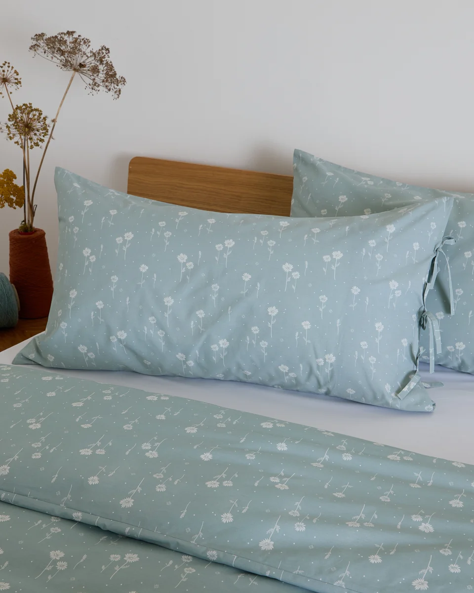 Specialty Foxford King Size Pillowcase Pair- Lady Daisy Durable