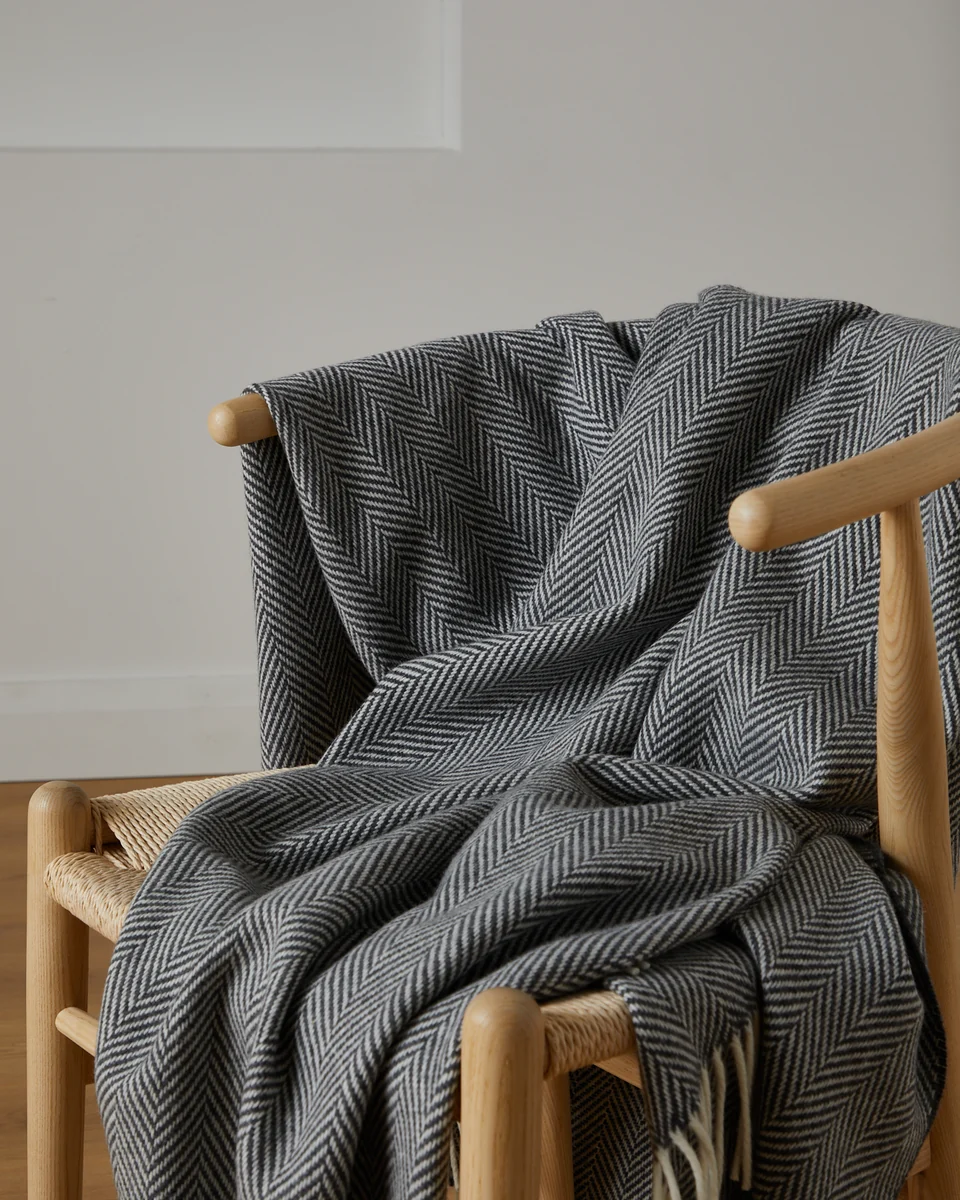 Crafted Foxford Belleek Cashmere and Lambswool Throw Trusted