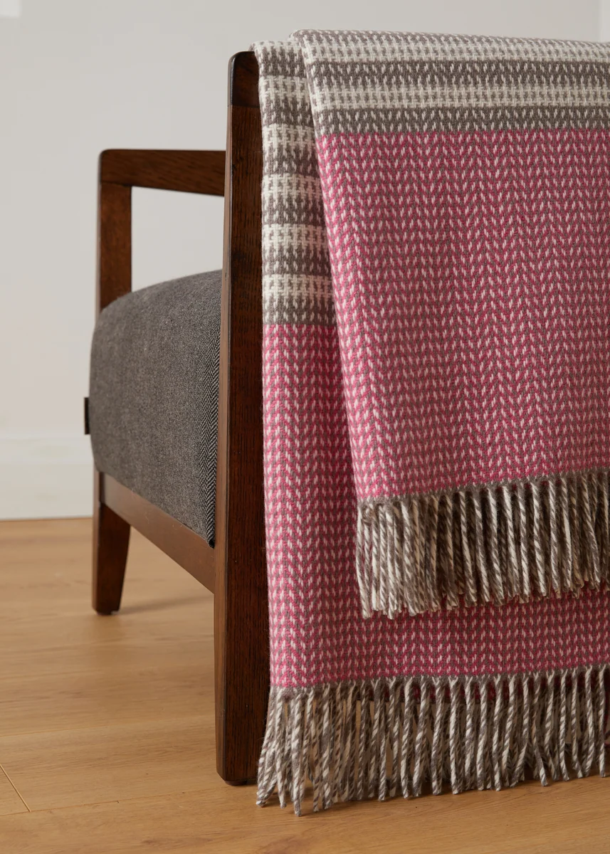Long-Lasting Foxford Ella Cashmere and Lambswool Throw High-Performance