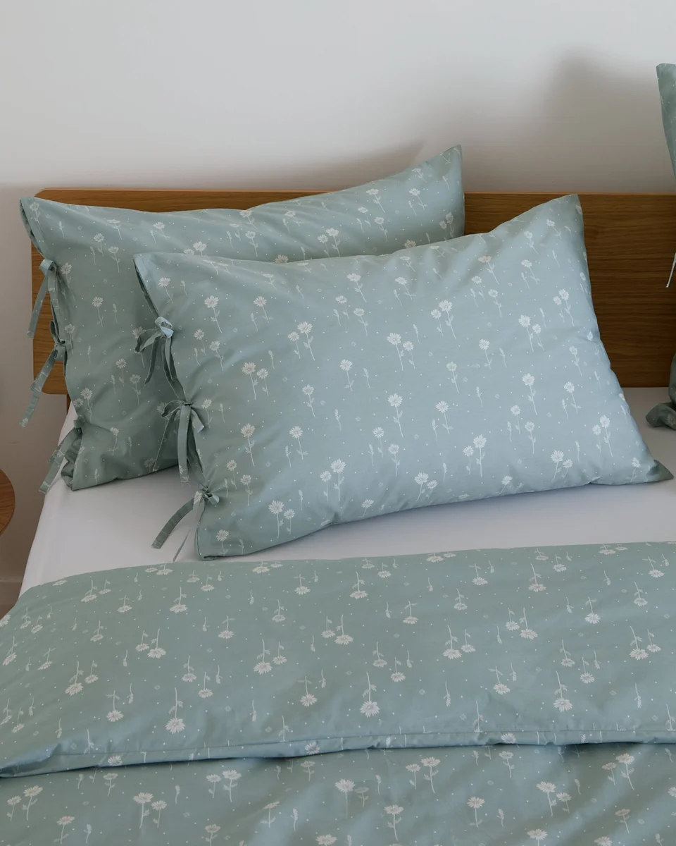 Quality Foxford Lady Daisy Standard Pillowcase Set Elite
