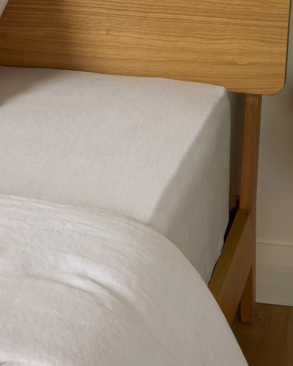 Practical Foxford Nacre Pure Linen Fitted Sheet Fine Crafted
