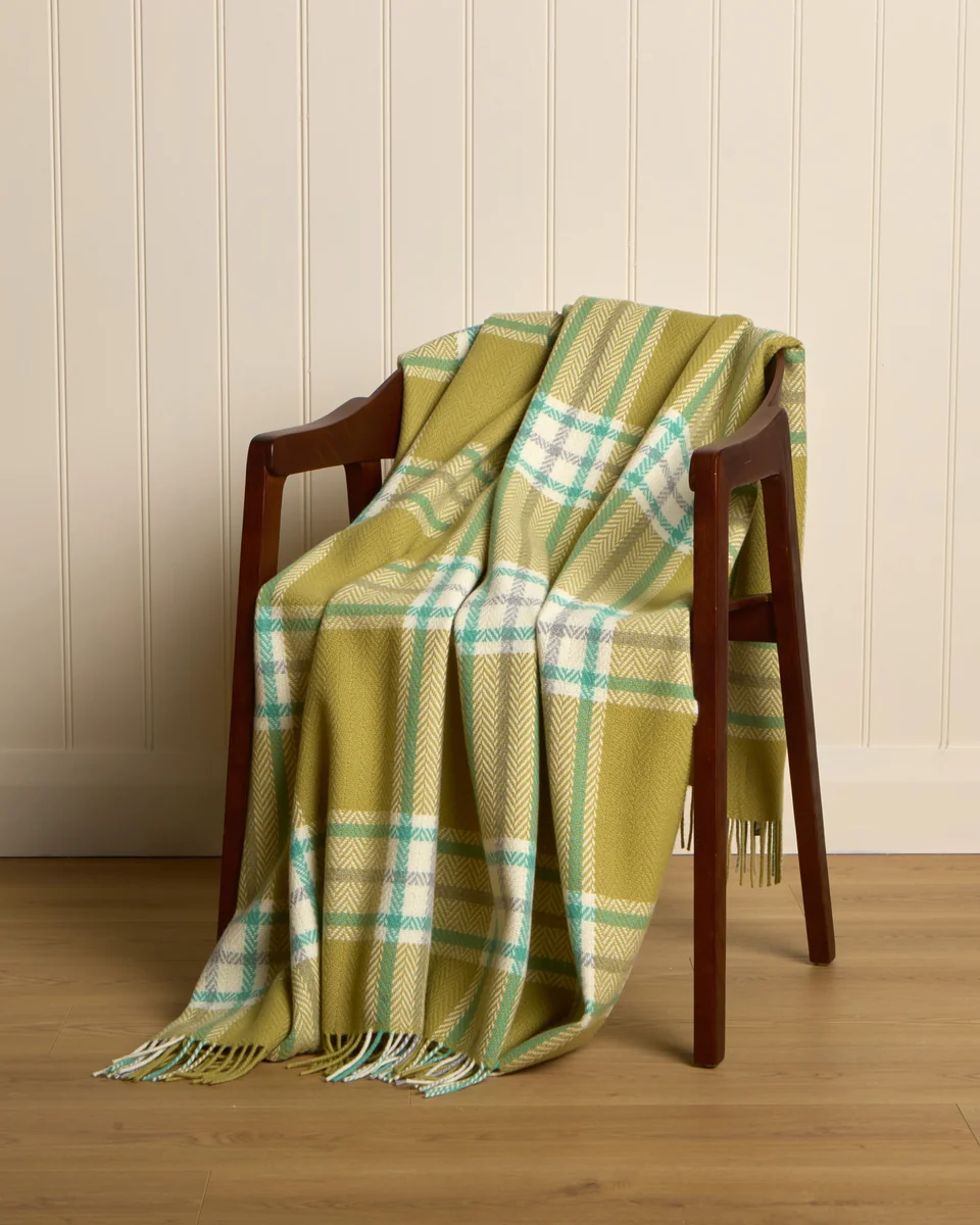 Smooth Foxford Banagher Cashmere and Lambswool Throw Breathable