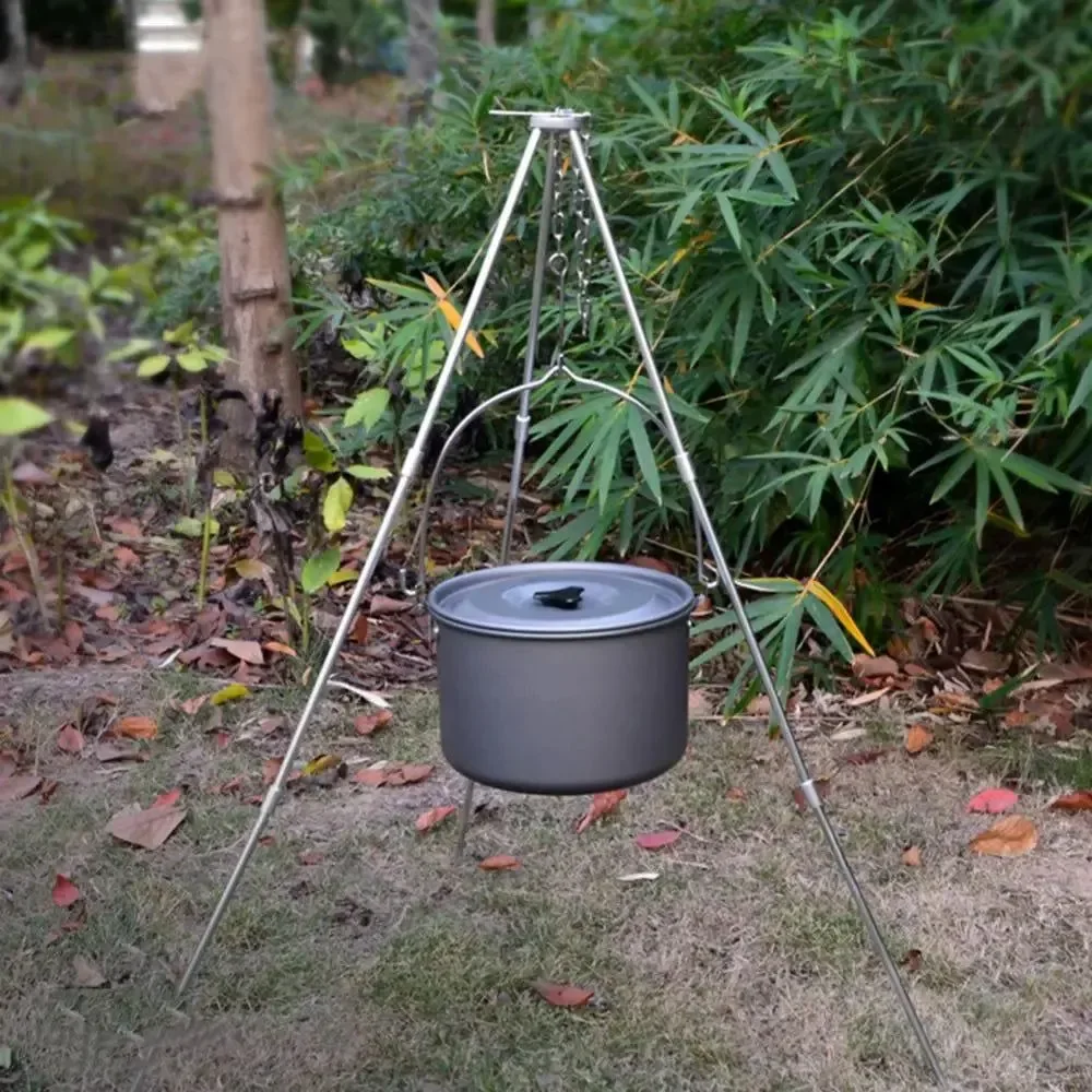 Eco-Friendly Trípode plegable de acero inoxidable para barbacoa de camping al aire libre Soporte portátil para ollas colgantes y parrilla para cocinar High-Grade