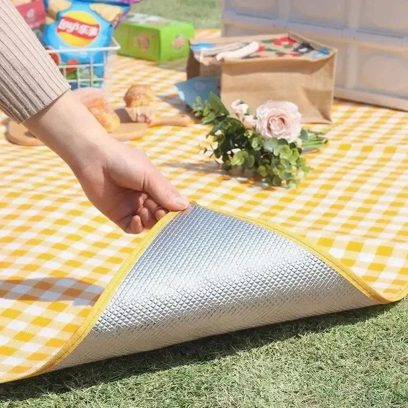 Premium Material Esterilla de picnic impermeable de doble cara – Esterilla de aluminio para camping y playa 3 tamaños Responsible
