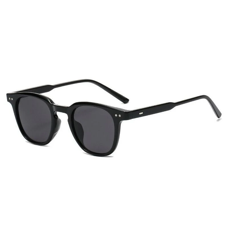 Smooth Vito Milano Black Sunglasses Innovative