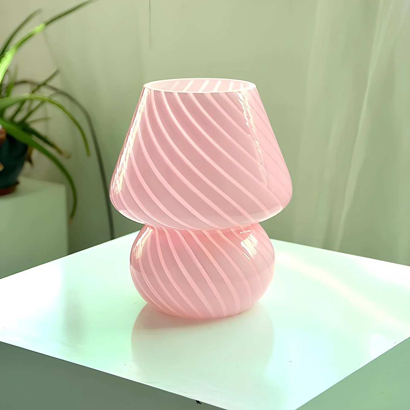 Green Pure Glass Lamp Professional