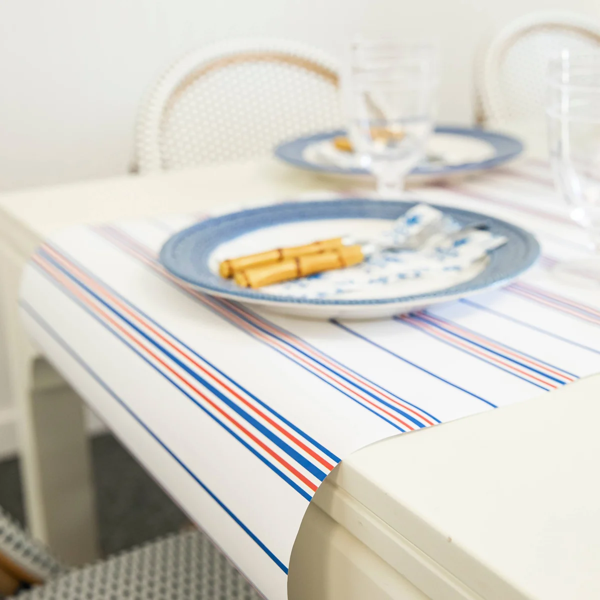 Genuine Paper Table Runner Americana Stripe Selected