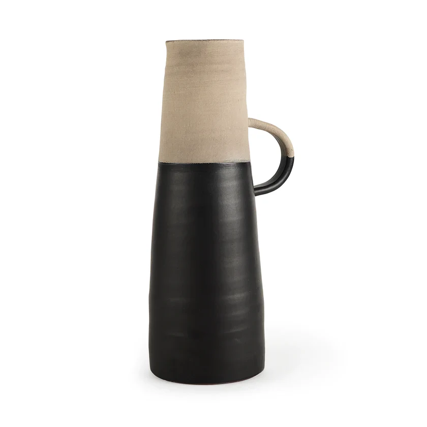 Specialty Garand Large 18.8H Two-tone Black Natural Ceramic Jug Fashionable