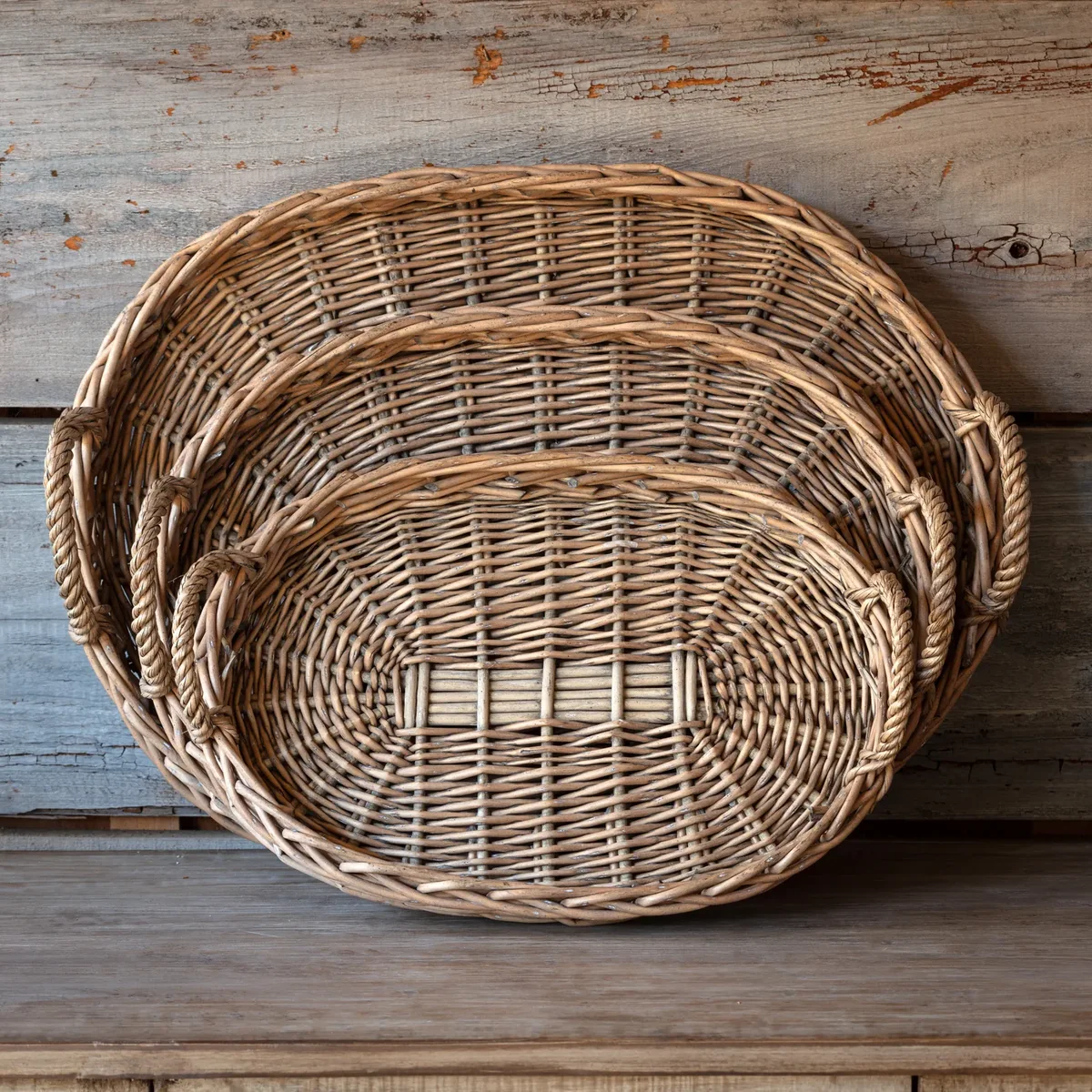 Classic Woven Grape Trays Top-Quality