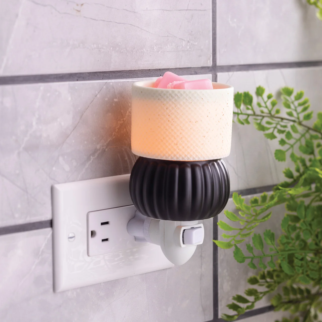 Enhanced Luxe Lamp Pluggable Fragrance Warmer Authentic