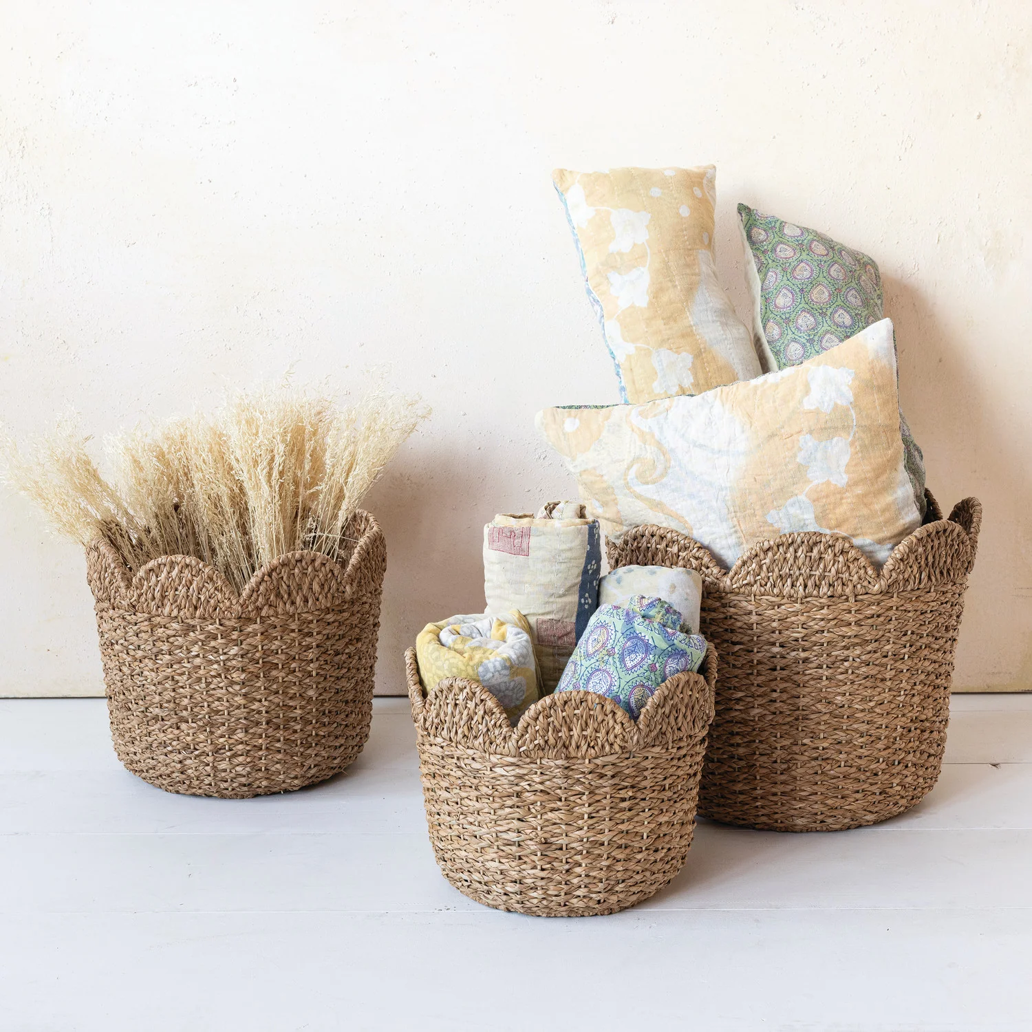High-Quality Braided Bankuan Rattan Scalloped Baskets Detailed