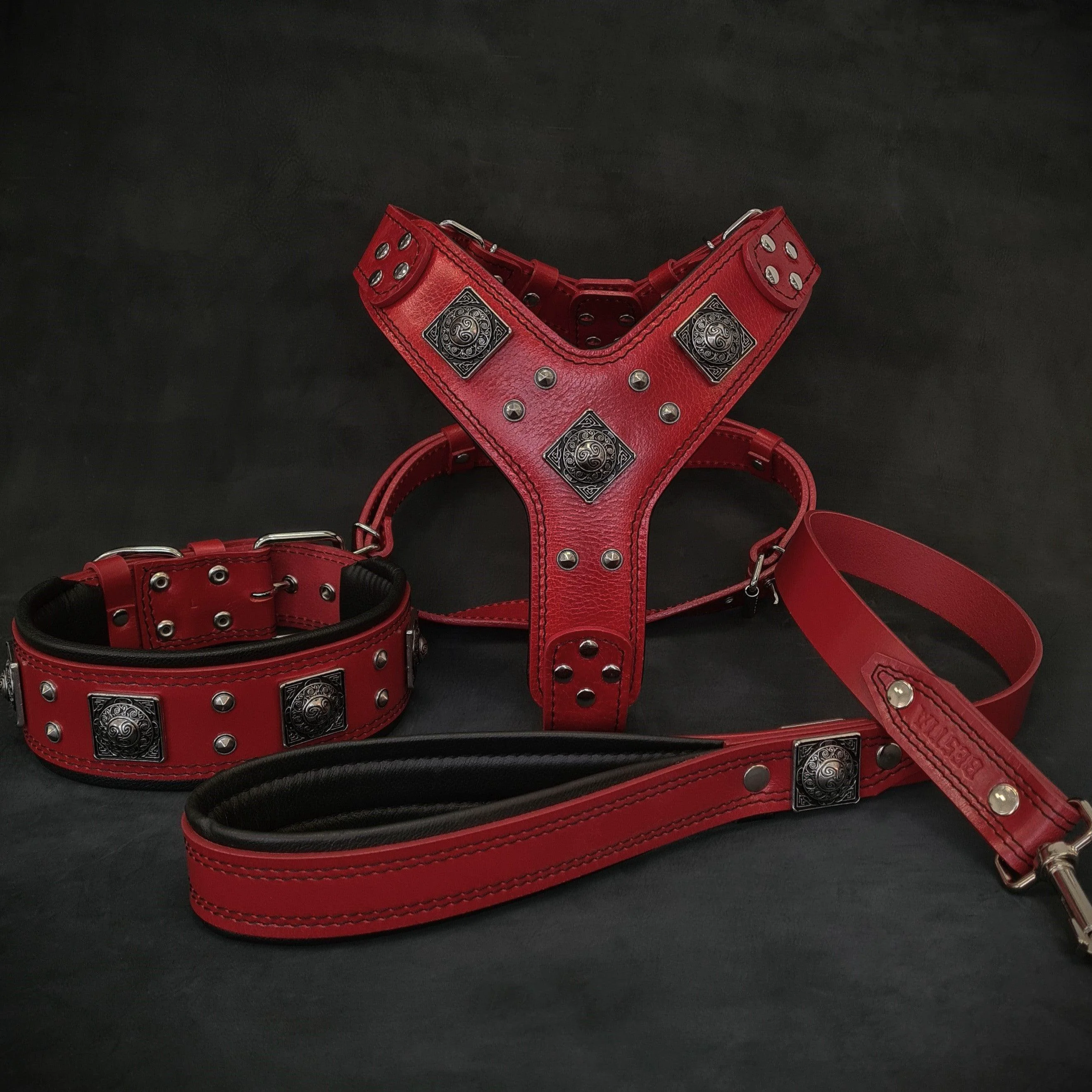 Fine EROS BIG dog SET- Harness – collar – lead. Red Elite