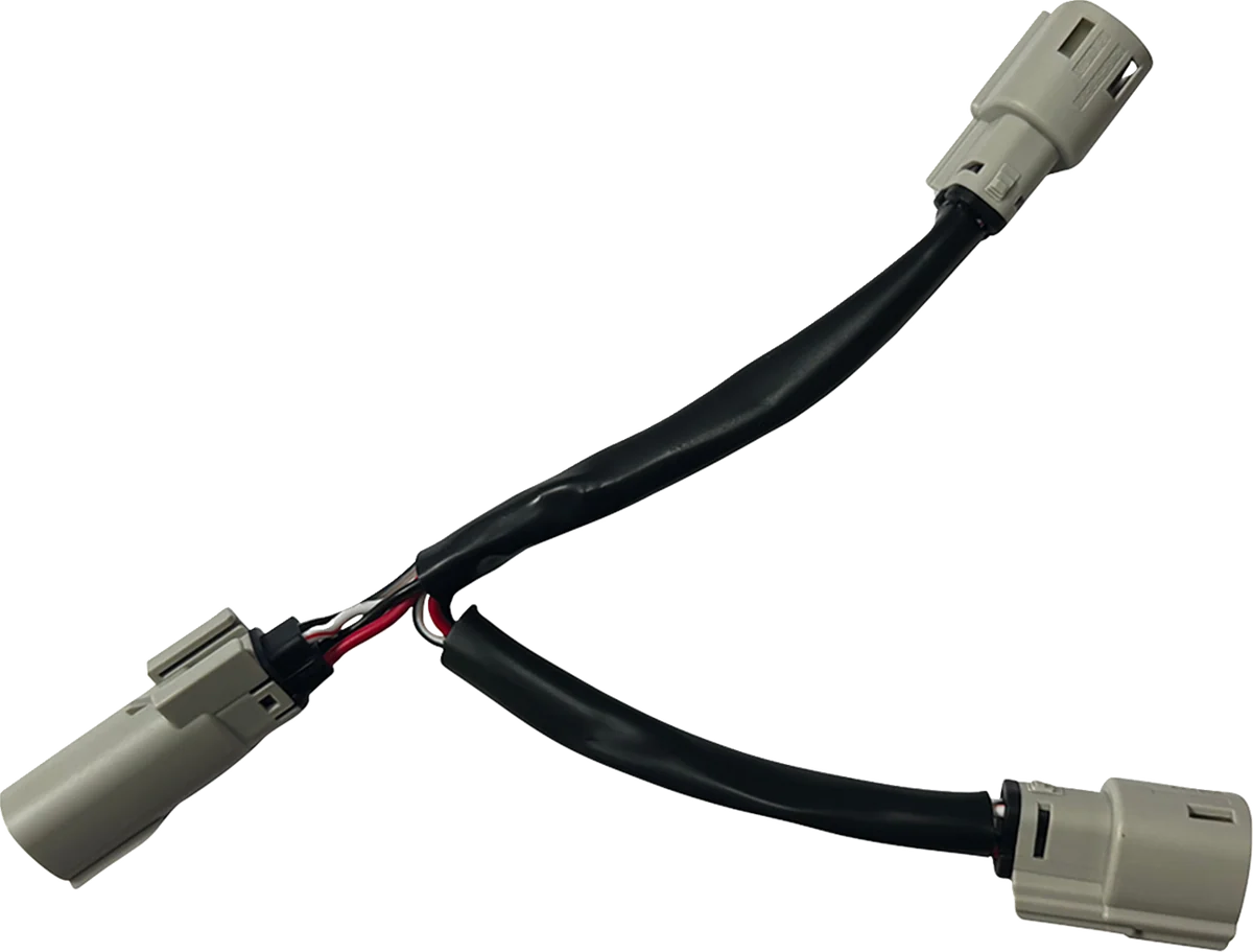 Convenient CUSTOM DYNAMICS Dual Accessory Adapter CD-25ST-Y Easy-to-Use