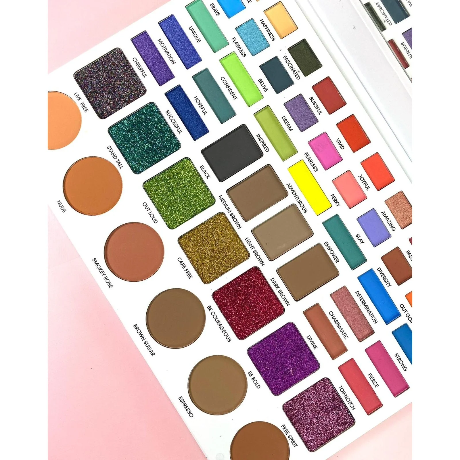 Smart Live in Color Eyeshadow Palette Convenient